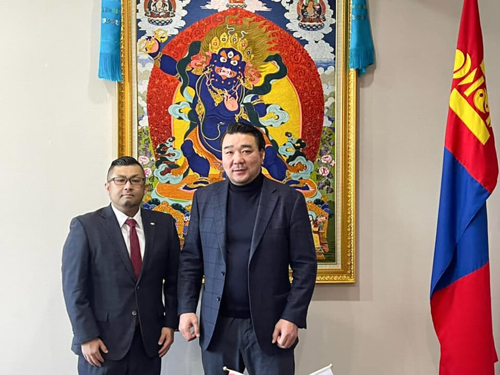 日馬富士様と岩谷理事長